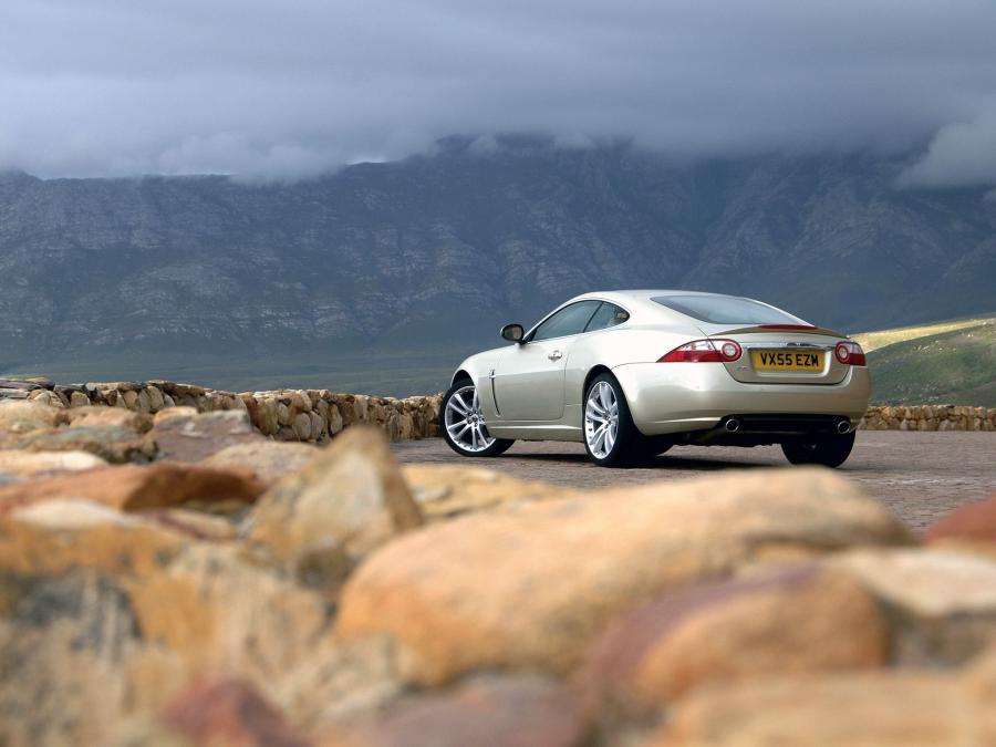  Jaguar XK Coupe 2006 года  (UK) (фото 15 из 38)